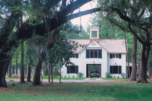 carriage house