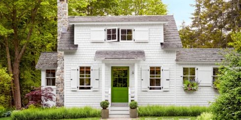 farmhouse style cottage